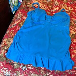 Lands' End Vibrant Blue underwire Tankini top